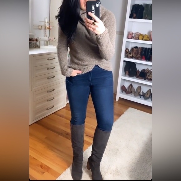 L.L. Bean Tan Taupe Marled Cowl Neck Sweater Sz Medium - Picture 8 of 9